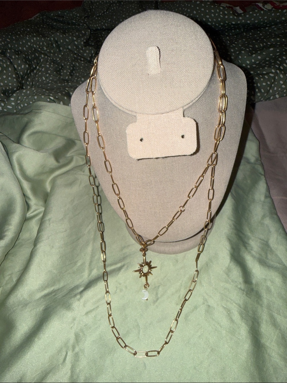 Source Unknown Gold Paperclip Chain Necklace with Sunburst Star Charm